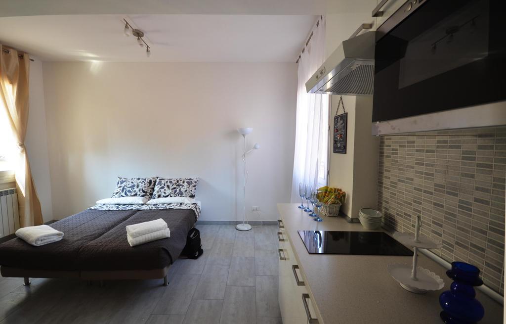 4-Tourist House Bologna-Studio - Self Check-In Pokój zdjęcie